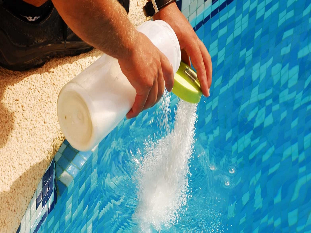 Pool Cleaning and Maintenance in Bessemer